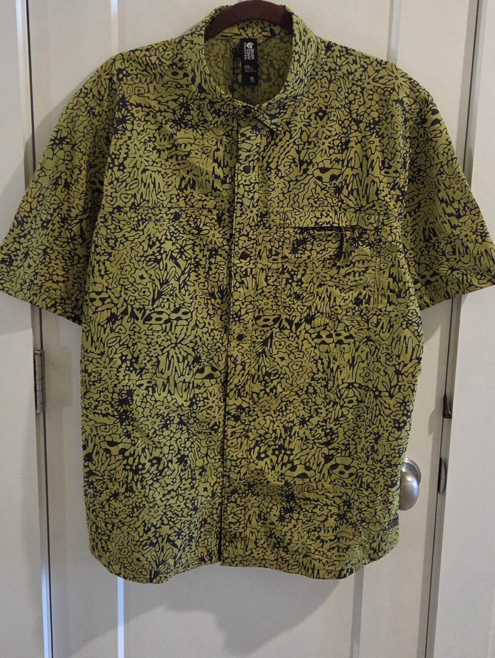 NWT Mountain Hardwear Stryker Short-Sleeve Snap-Button Shirt - Size XL - Nylon